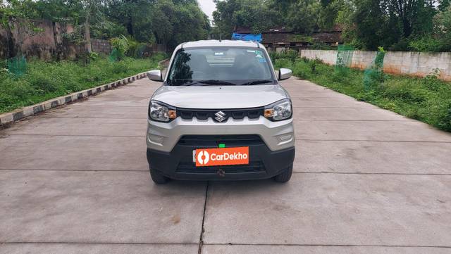 https://images10.gaadi.com/usedcar_image/3628348/original/processed_img2894900__used_car_2894900_1697638942.jpg?imwidth=6401
