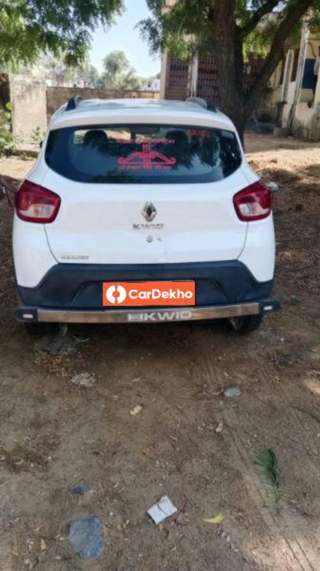 https://images10.gaadi.com/usedcar_image/3628417/original/processed_22fd3a7a-1b12-4780-9b48-ad2d99a53226.jpg?imwidth=6402
