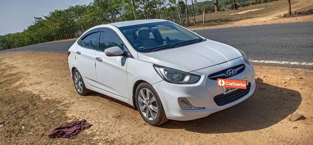 https://images10.gaadi.com/usedcar_image/3628712/original/processed_90767292-dd85-4d3e-baf3-aaeafbfa73be.jpg?imwidth=6400