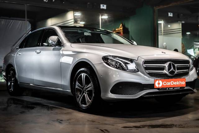 https://images10.gaadi.com/usedcar_image/3628775/original/processed_img2894987__usedcar_5bbafe2c_5c4a_480e_8d17_d4bcae86669b_6131697686177_1697686196.jpeg?imwidth=6400