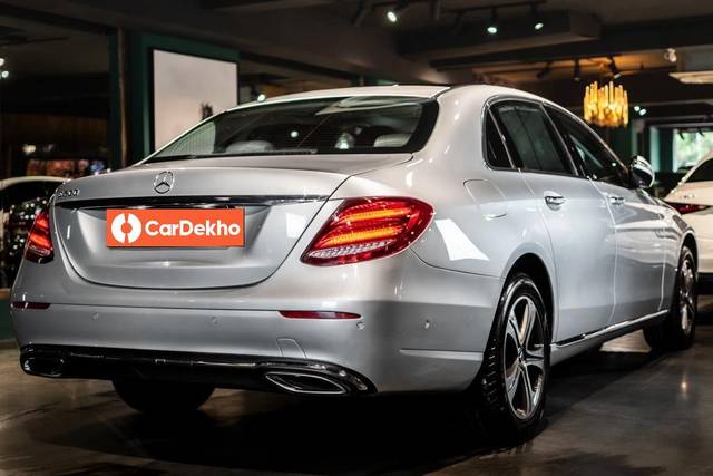 https://images10.gaadi.com/usedcar_image/3628775/original/processed_img2894987__usedcar_dc98016b_35e4_4bd4_a36a_45643c2b4e48_6131697686177_1697686197.jpeg?imwidth=6402