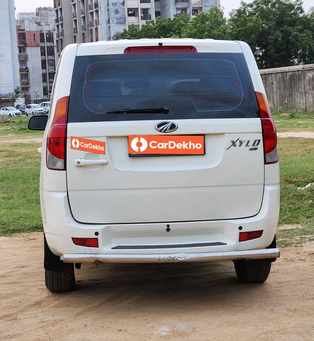 https://images10.gaadi.com/usedcar_image/3628800/original/processed_img2894992__used_car_2894992_1697688463.jpg?imwidth=6402