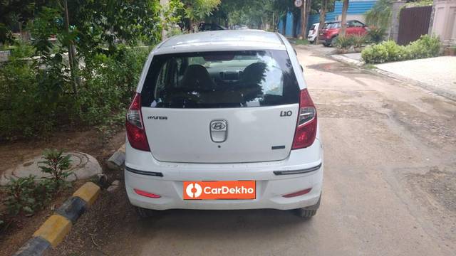 https://images10.gaadi.com/usedcar_image/3628825/original/processed_505c09a5-dbb8-4085-bd3e-5b5dc4ea1e7f.jpg?imwidth=6401