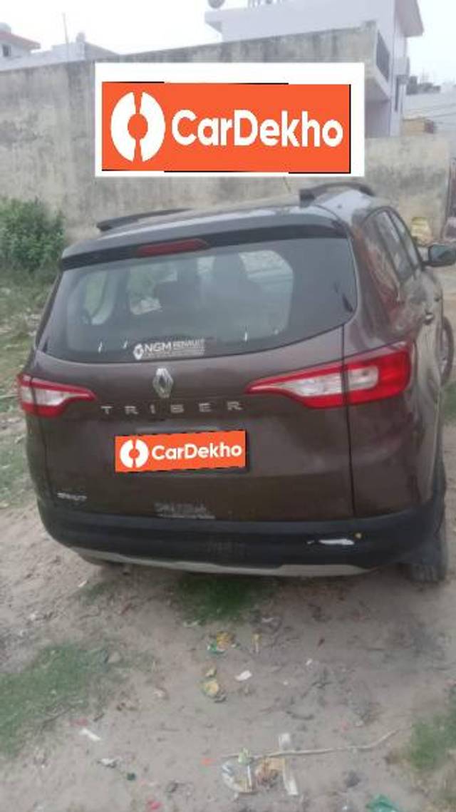 https://images10.gaadi.com/usedcar_image/3628902/original/processed_6831d87b-8319-44a2-9f6e-c58f7b20e07d.jpg?imwidth=6400