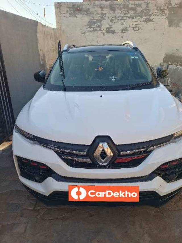 https://images10.gaadi.com/usedcar_image/3628947/original/processed_07e8700d-6538-46ef-800a-ac6386db7aad.jpg?imwidth=6402