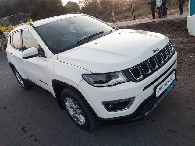 https://images10.gaadi.com/usedcar_image/3629077/original/556216__front_right_view-20230215132925.jpg?imwidth=6400