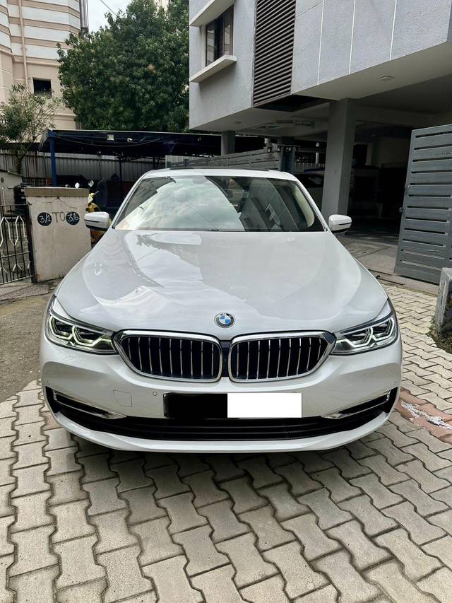 https://images10.gaadi.com/usedcar_image/3629098/original/processed_img2895149__used_car_2895149_1703143406.jpg?imwidth=6400