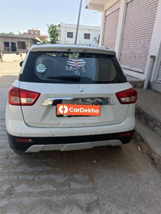 https://images10.gaadi.com/usedcar_image/3629120/original/processed_e8afeaff-baf6-469c-93ee-e7a5d0d8c0af.jpg?imwidth=6402