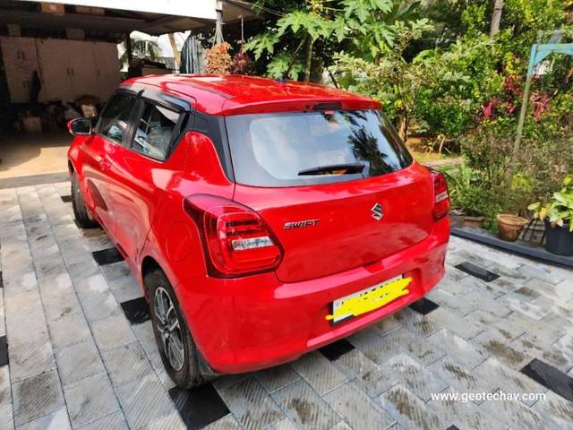 https://images10.gaadi.com/usedcar_image/3629129/original/processed_a077edb0-b225-4ce6-9e0d-12030ecbbd4f.jpg?imwidth=6402
