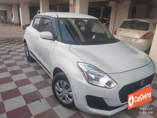https://images10.gaadi.com/usedcar_image/3629261/original/processed_1f18a575-2313-4589-8806-4d76cde86851.jpg?imwidth=6400