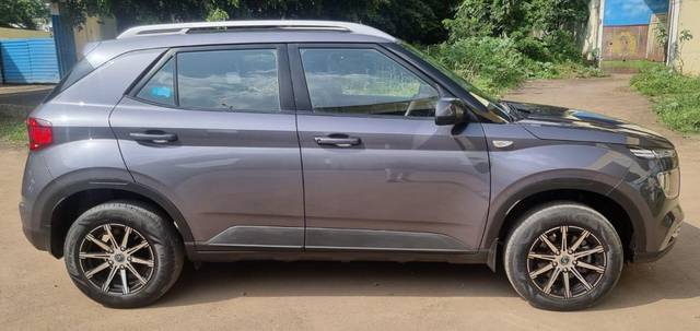 https://images10.gaadi.com/usedcar_image/3629517/original/processed_img2895407__used_car_2895407_1697708699.jpg?imwidth=6401