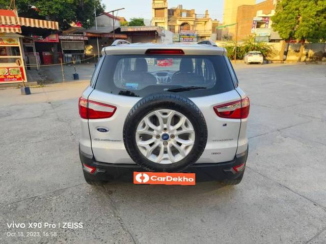 https://images10.gaadi.com/usedcar_image/3629569/original/processed_a0f20d70-1290-49ff-a72d-66aff2cd8269.jpg?imwidth=6401