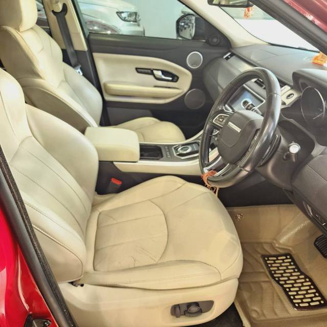 https://images10.gaadi.com/usedcar_image/3629576/original/img2895445__used_car_2895445_1697710563.jpg?imwidth=6402