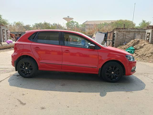 https://images10.gaadi.com/usedcar_image/3629660/original/7774f61cc27d36c7a03dd8bf7544a36e.jpg?imwidth=6401