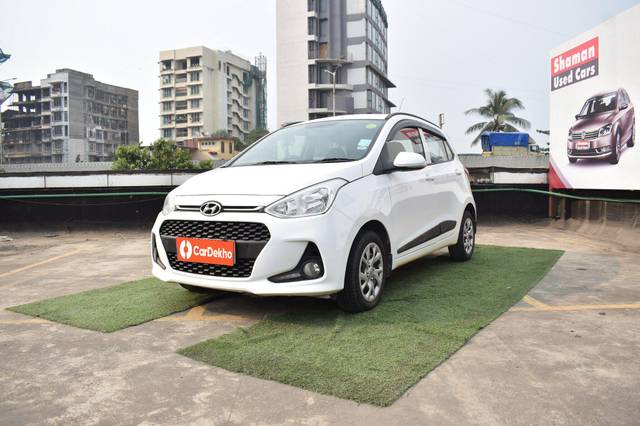 https://images10.gaadi.com/usedcar_image/3629697/original/processed_img2895524__used_car_2895524_1697713814.JPG?imwidth=6400