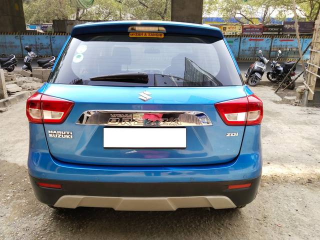 https://images10.gaadi.com/usedcar_image/3629802/original/processed_img2895601__used_car_2895601_1699354419.jpg?imwidth=6402