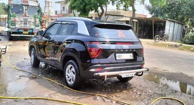 https://images10.gaadi.com/usedcar_image/3630023/original/processed_419e43c5-1ea1-4e2e-ae8c-226a6d59159b.jpg?imwidth=6401