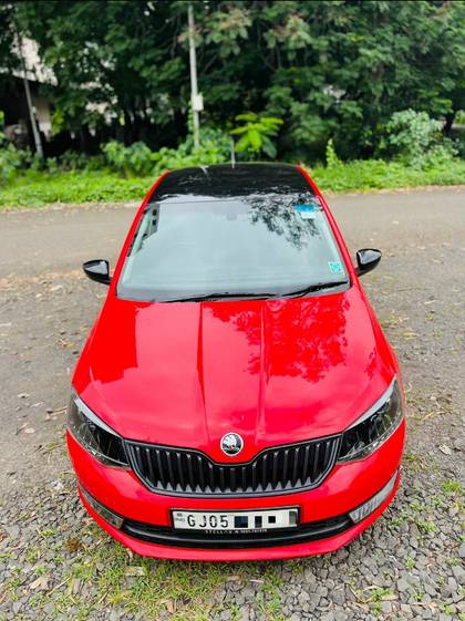 Skoda Rapid 1.0 TSI Style AT Skoda Rapid 1.0 TSI Style AT