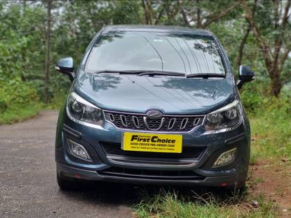 Mahindra Marazzo M8 Mahindra Marazzo M8
