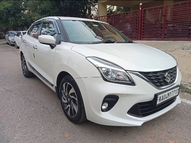 https://images10.gaadi.com/usedcar_image/3630122/original/586965__front_right_view-20230923150738.jpg?imwidth=6400