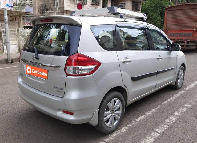 https://images10.gaadi.com/usedcar_image/3630204/original/processed_img2895894__used_car_2895894_1697723086.jpg?imwidth=6401