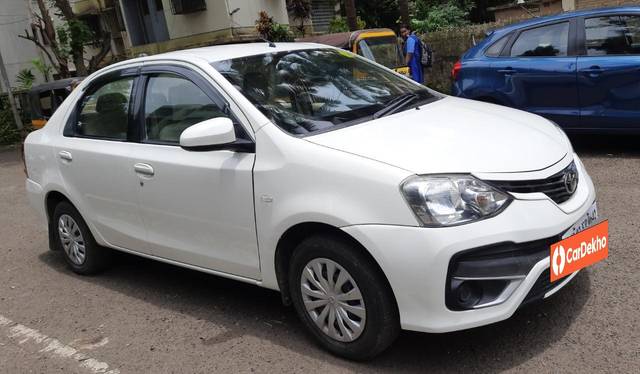 https://images10.gaadi.com/usedcar_image/3630227/original/processed_img2895908__used_car_2895908_1697723972.jpg?imwidth=6400