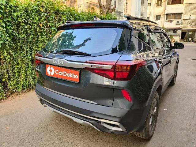 https://images10.gaadi.com/usedcar_image/3630301/original/processed_ba7f643e-72ab-4e32-b88d-b33c2d6dd823.jpg?imwidth=6401