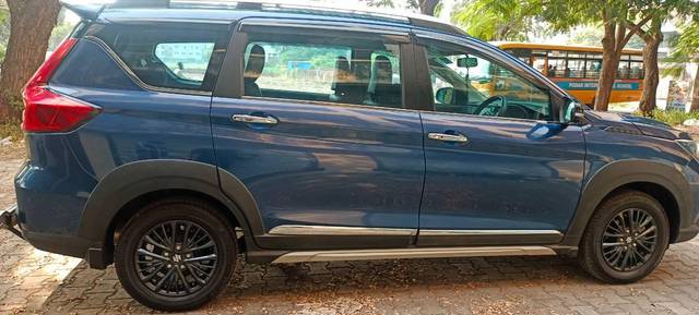 https://images10.gaadi.com/usedcar_image/3630429/original/processed_22bdaed7-fd87-44fb-8bb7-cf9932241a7c.jpg?imwidth=6401