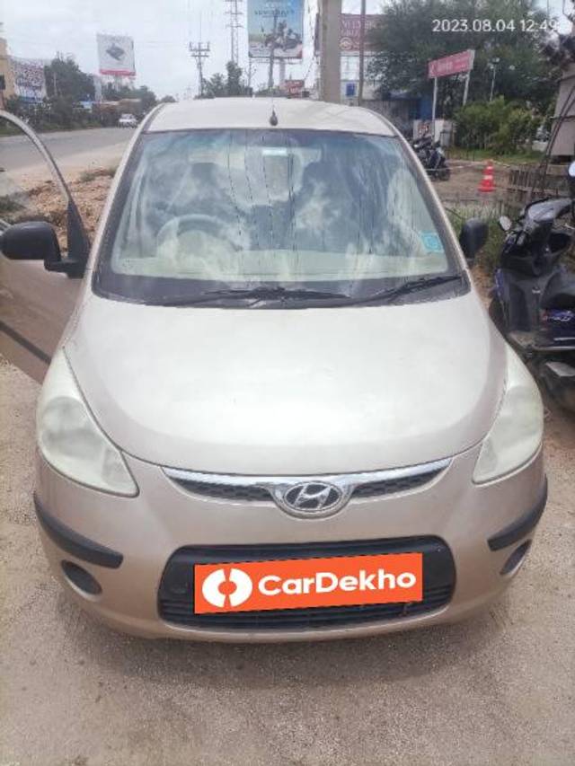 https://images10.gaadi.com/usedcar_image/3630662/original/processed_ee1ae7b6-dd39-435a-a224-fa12aaa99f30.jpg?imwidth=6400