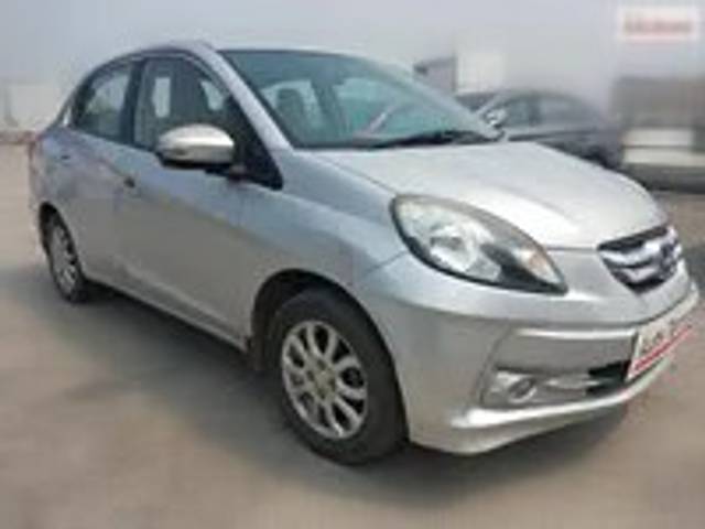 https://images10.gaadi.com/usedcar_image/3630715/original/img3630715__replace_img_6539efa47641b_1698295716.png?imwidth=6400