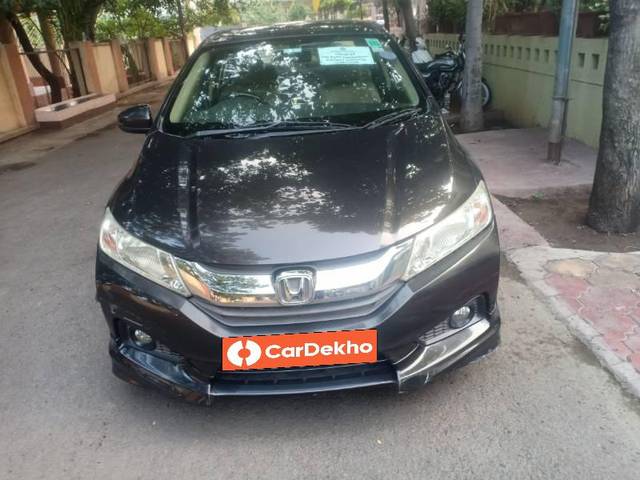 https://images10.gaadi.com/usedcar_image/3630743/original/processed_c6a5e20f-d735-4c76-8438-ef793cb1c201.jpg?imwidth=6400