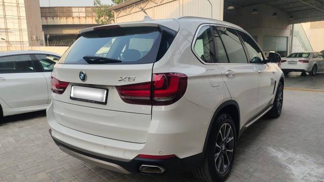 https://images10.gaadi.com/usedcar_image/3630757/original/processed_img2896073__usedcar_1_5__10151697781461_1697781604.jpeg?imwidth=6401