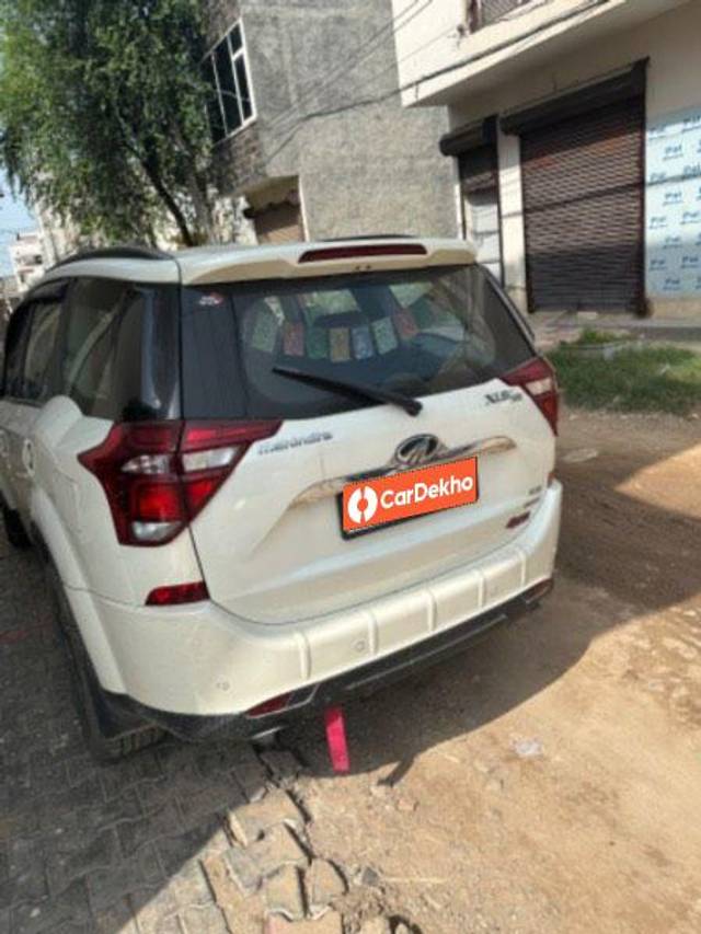https://images10.gaadi.com/usedcar_image/3630788/original/processed_604943d3-d5b2-4f84-8203-b26c96f44d02.jpeg?imwidth=6400
