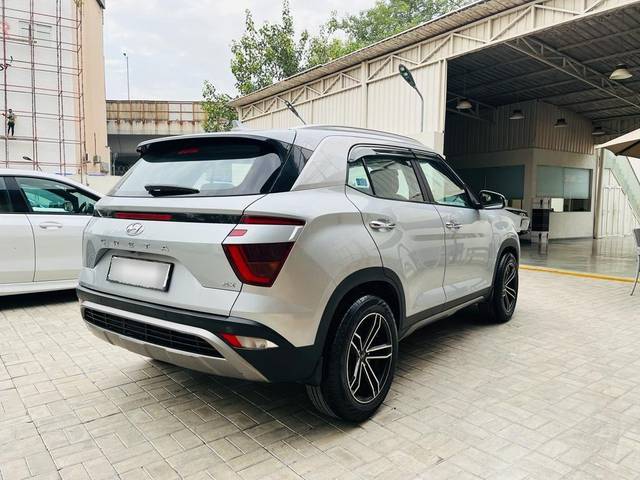 https://images10.gaadi.com/usedcar_image/3630804/original/processed_img2896106__usedcar_1_6__10151697782482_1697782542.jpeg?imwidth=6401