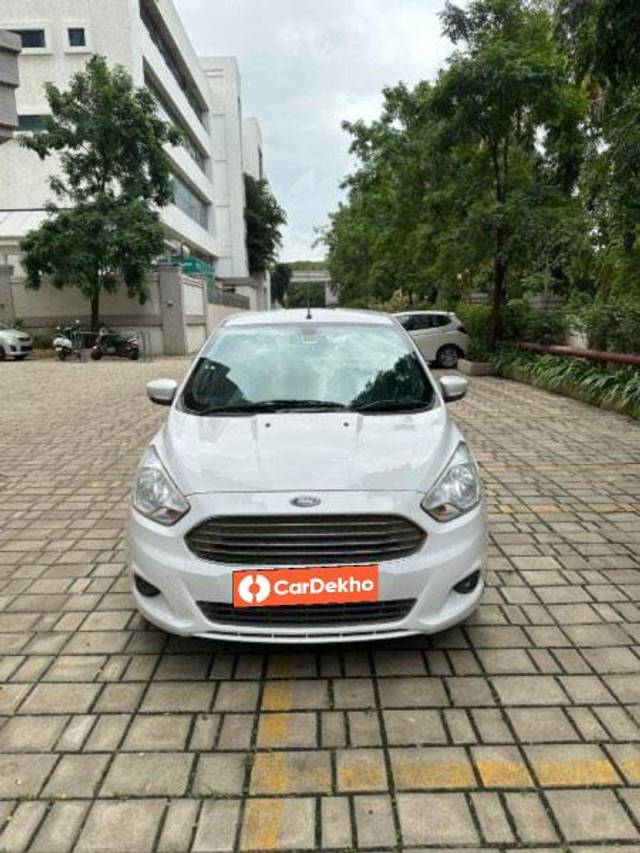 https://images10.gaadi.com/usedcar_image/3630999/original/processed_49c99839-2f3e-418d-a396-431fc2a9c924.jpeg?imwidth=6400