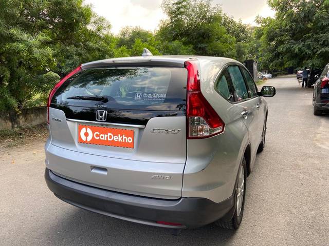 https://images10.gaadi.com/usedcar_image/3631002/original/processed_img2896246__usedcar_photo_2023_09_08_14_13_53_1_2896246_1697789355.jpg?imwidth=6402