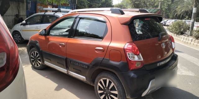 https://images10.gaadi.com/usedcar_image/3631040/original/13__VCC_1803987_95_1697181922.jpg?imwidth=6401