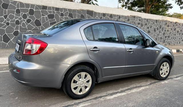 https://images10.gaadi.com/usedcar_image/3631078/original/processed_img2896298__usedcar_img_20230527_wa0019_9761697791072_1697791143.jpg?imwidth=6402