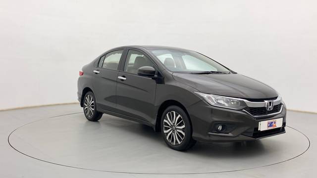 https://images10.gaadi.com/usedcar_image/3631108/original/5e639f16-35af-4f9e-8b6a-9a988c920f81__43.jpg?imwidth=6400