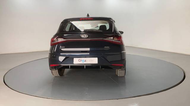 https://images10.gaadi.com/usedcar_image/3631320/original/processed_img2896507__usedcar_i2_276591697795277_1697795295.jpg?imwidth=6402