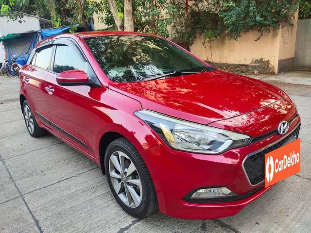 https://images10.gaadi.com/usedcar_image/3631486/original/processed_img2896635__used_car_2896635_1697801044.jpg?imwidth=6400