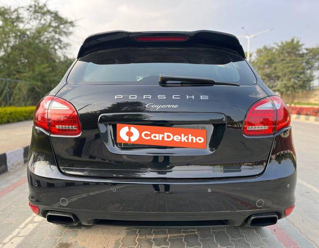 https://images10.gaadi.com/usedcar_image/3631547/original/processed_img2896681__used_car_2896681_1697802732.jpg?imwidth=6402