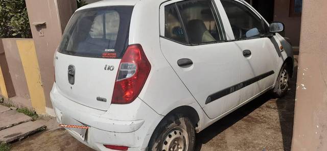 https://images10.gaadi.com/usedcar_image/3631627/original/processed_347eef69-3d08-4e27-9021-81dabf4ac21b.jpg?imwidth=6401