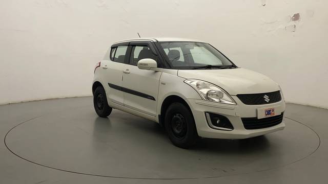 https://images10.gaadi.com/usedcar_image/3631968/original/02ca714d4a24a5982ff4740d8584c3ec.jpg?imwidth=6400