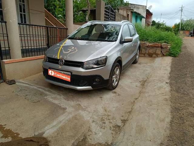 https://images10.gaadi.com/usedcar_image/3632300/original/processed_aa0e2c79-6ce3-4e2e-b303-dbb4496d9bdf.jpg?imwidth=6402
