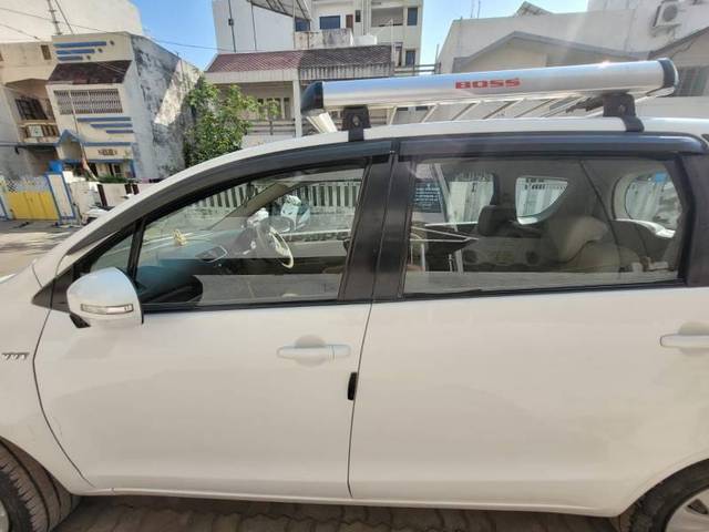 https://images10.gaadi.com/usedcar_image/3632383/original/processed_bb22a8e1-abe4-4d3e-ae70-f0ab3e9ec20a.jpg?imwidth=6401