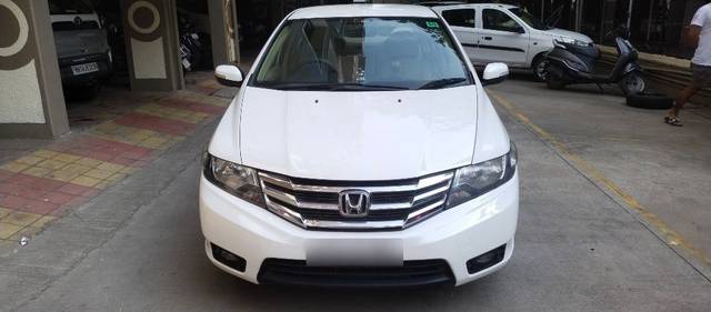 https://images10.gaadi.com/usedcar_image/3632453/original/14__VCC_1804405_94_1697260159.jpg?imwidth=6400