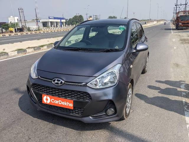 https://images10.gaadi.com/usedcar_image/3632465/original/processed_f98d47ef-7139-4ec4-bc70-433791aa7b06.jpg?imwidth=6401