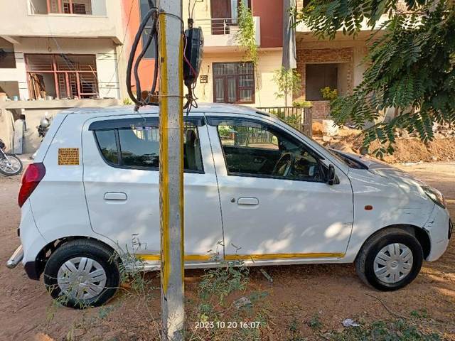 https://images10.gaadi.com/usedcar_image/3632474/original/processed_6be493a8-42a8-4941-bd1f-d589fd54be88.jpg?imwidth=6401
