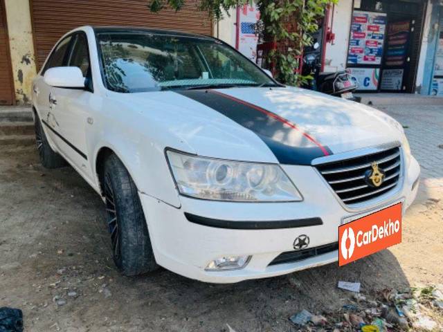 https://images10.gaadi.com/usedcar_image/3632476/original/processed_243d8e61-6fcf-46d0-a3df-4eebd4e221ad.jpeg?imwidth=6400